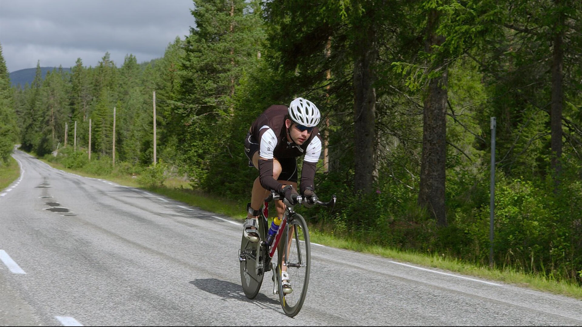 巴萨门将出击失手,赫塔菲取得领先,西甲巴萨对赫塔菲